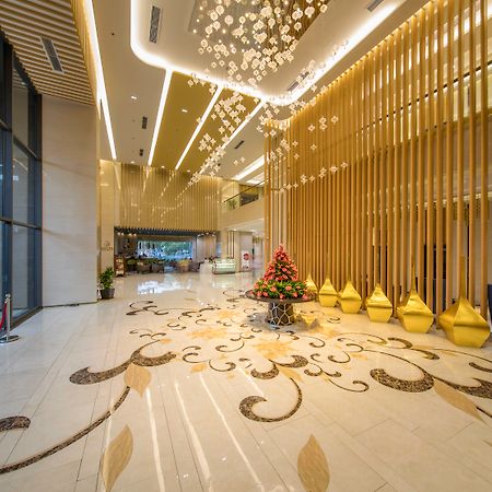 Sheraton Кан То Екстериор снимка Lobby