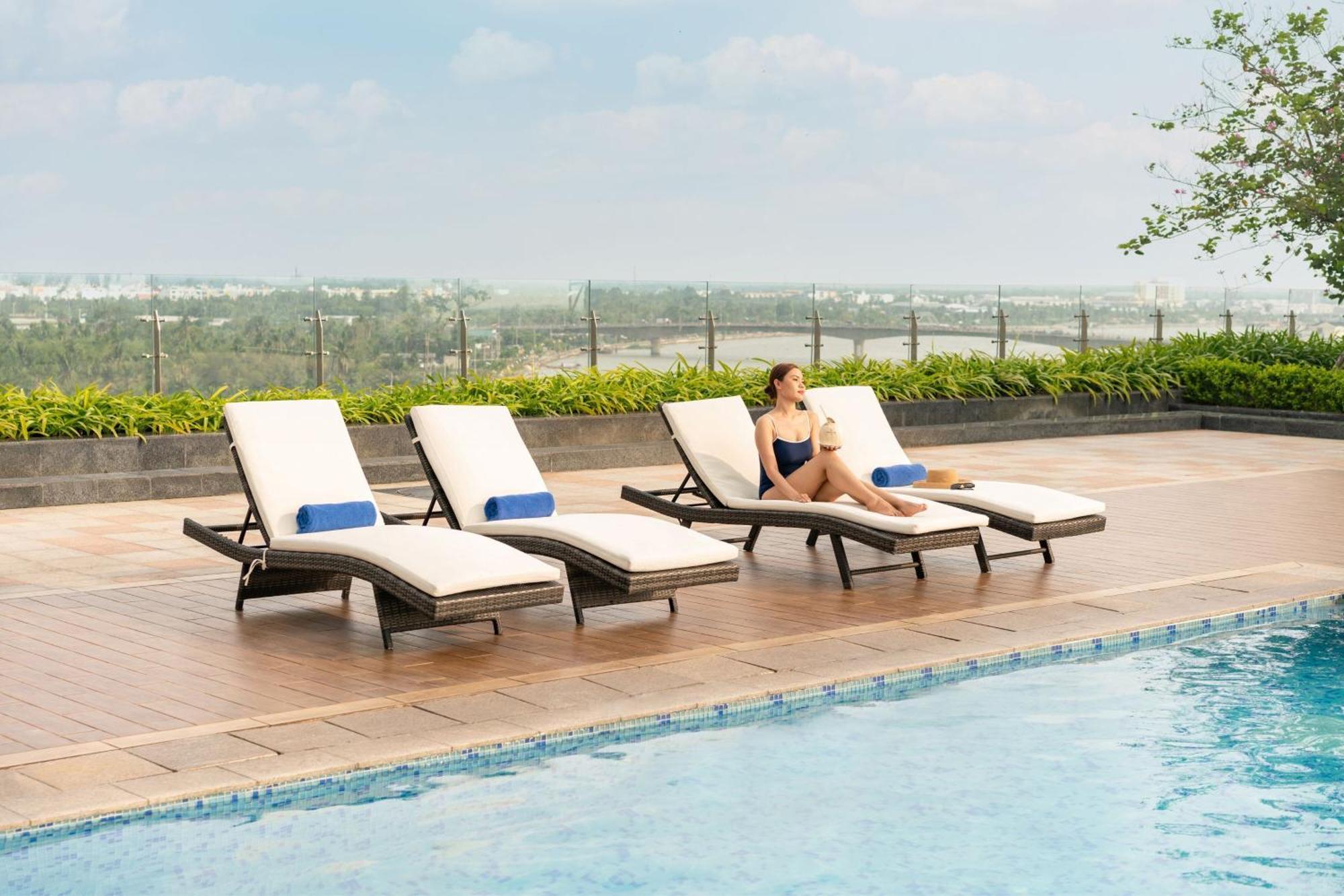Sheraton Кан То Екстериор снимка Pool Deck