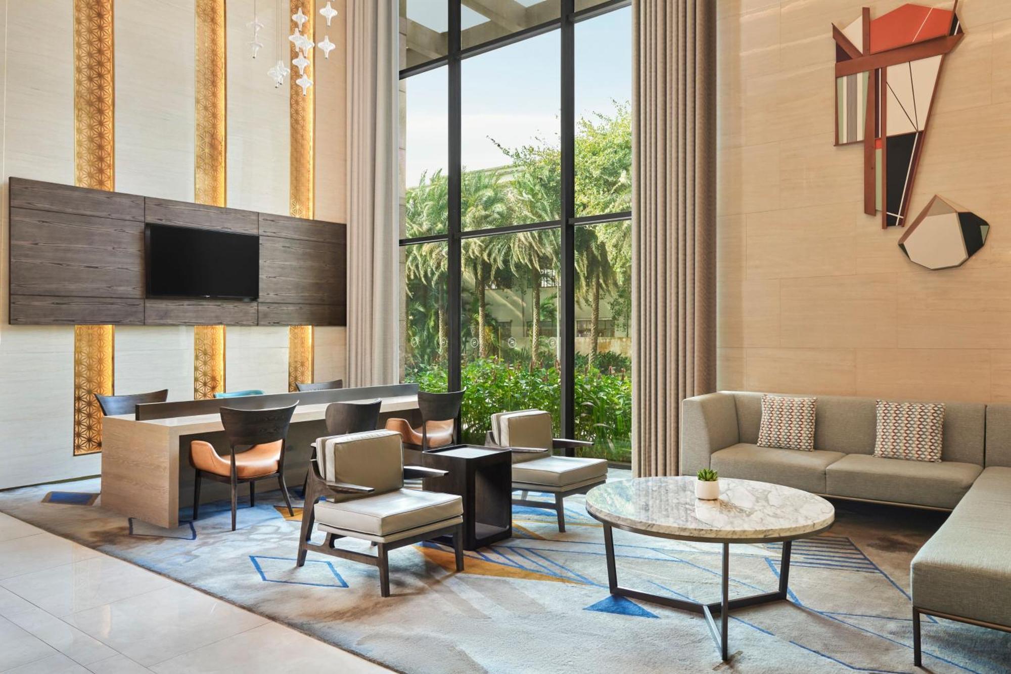 Sheraton Кан То Екстериор снимка The lobby of the hotel