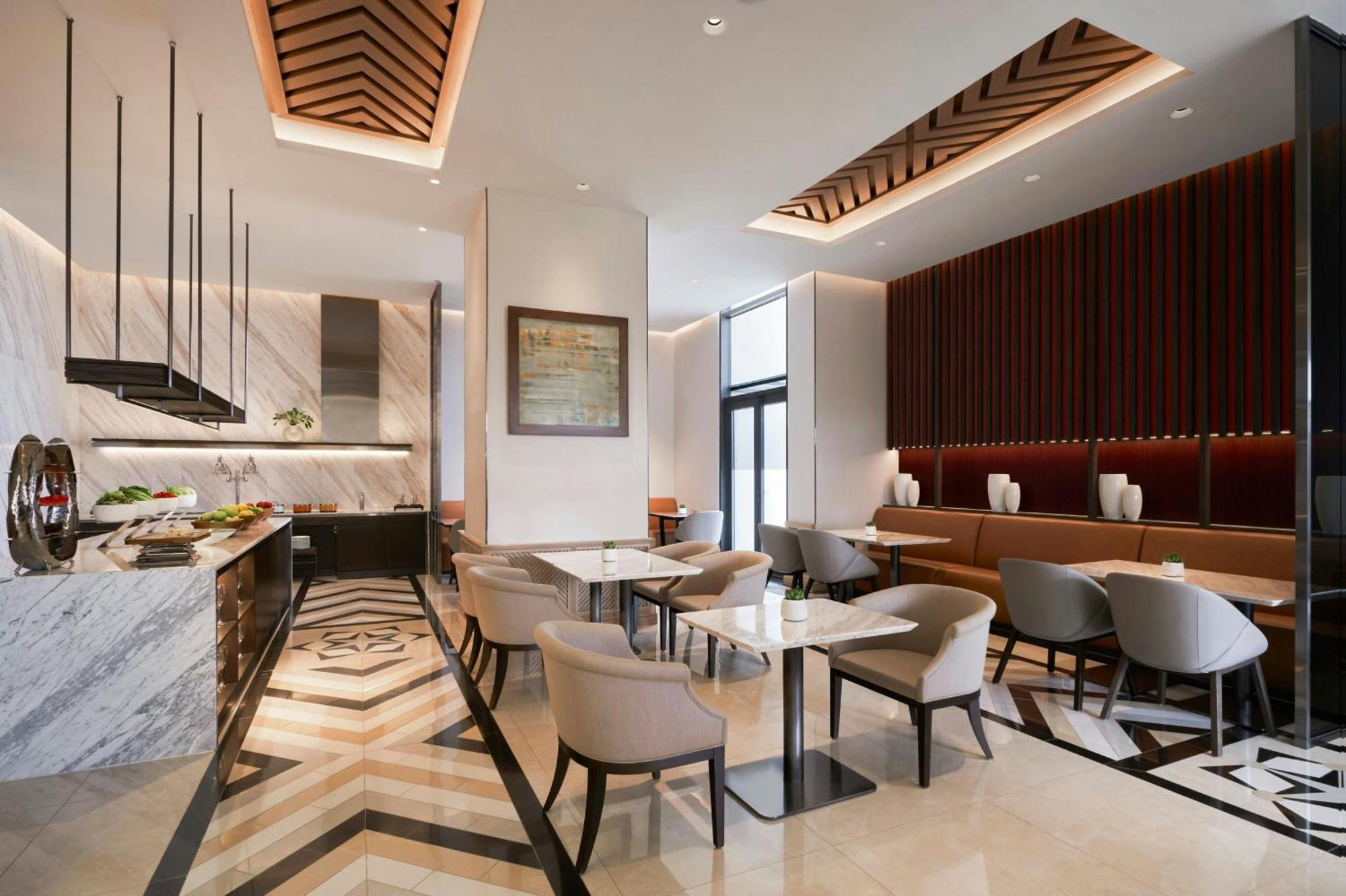 Sheraton Кан То Екстериор снимка