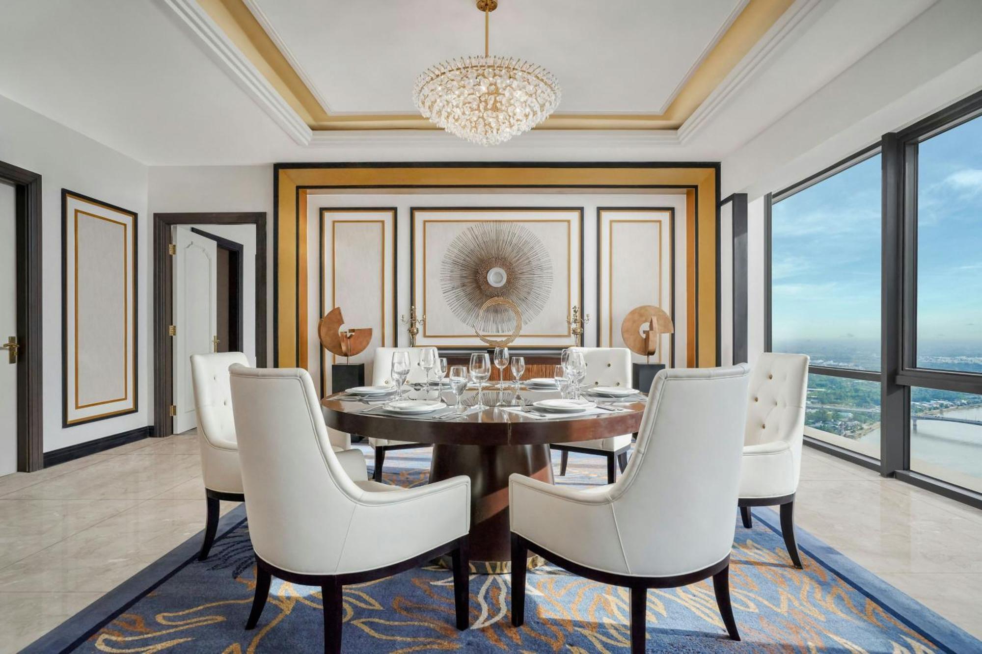 Sheraton Кан То Екстериор снимка Dining room