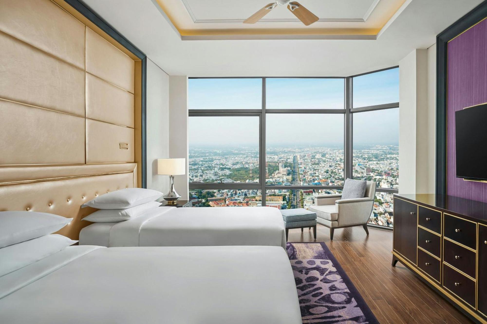 Sheraton Кан То Екстериор снимка Deluxe Room
